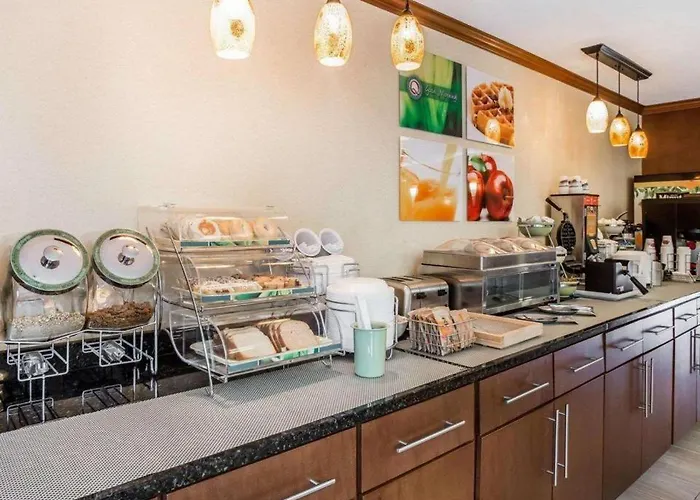Quality Inn & Suites Dawsonville
